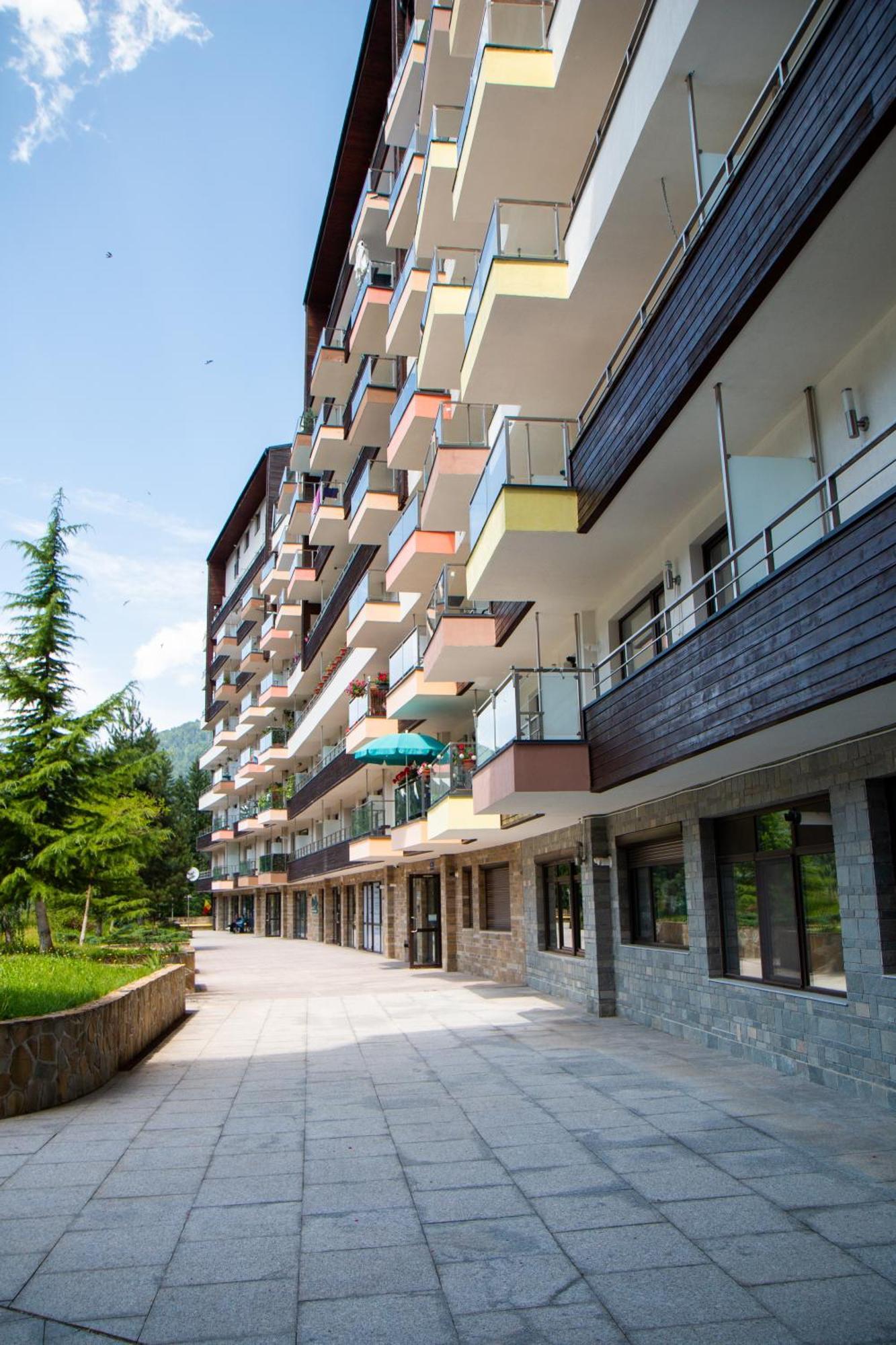 Best View Ap With Parking And 2 Bathrooms Sinaia Exterior foto