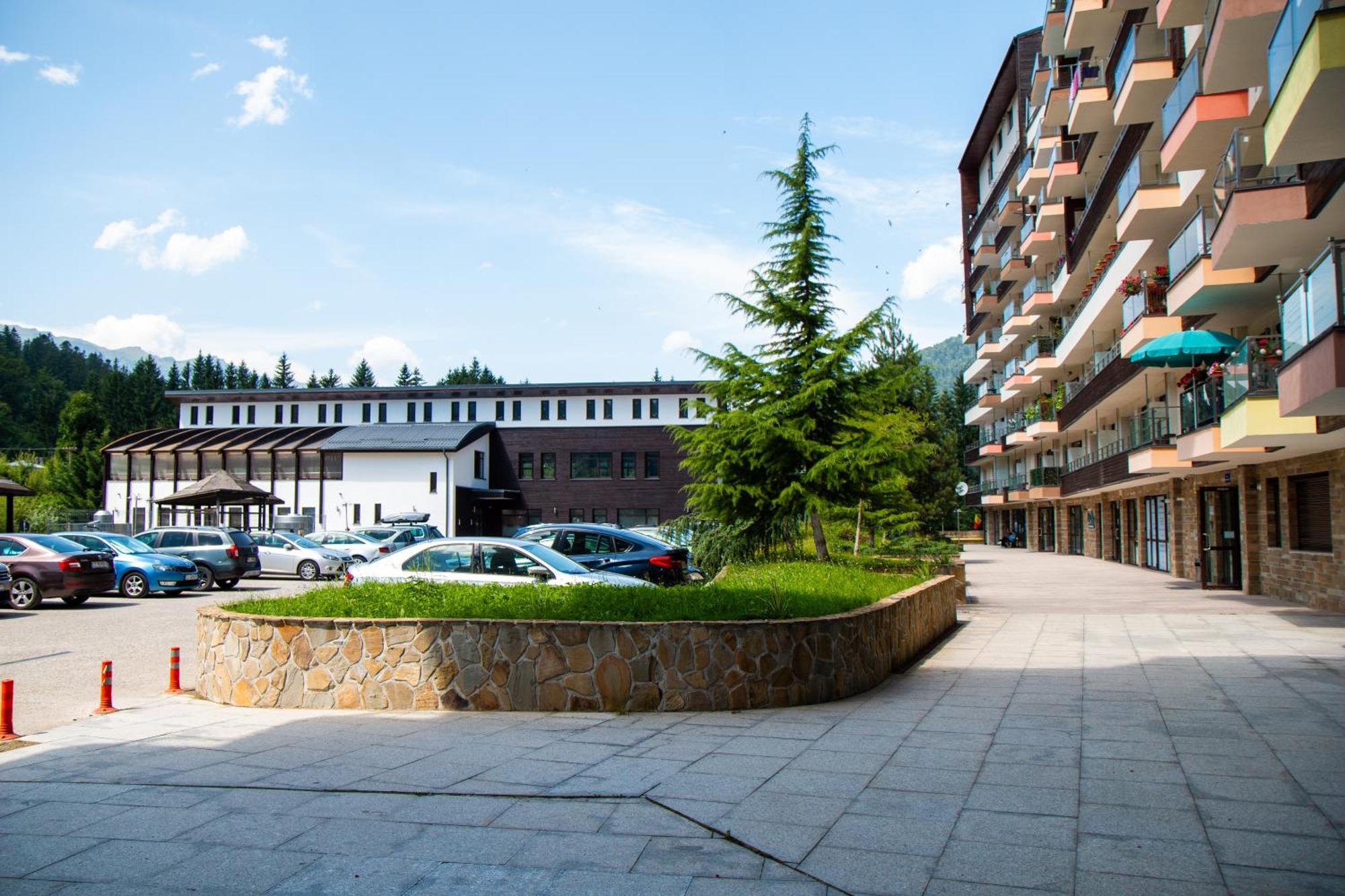 Best View Ap With Parking And 2 Bathrooms Sinaia Exterior foto