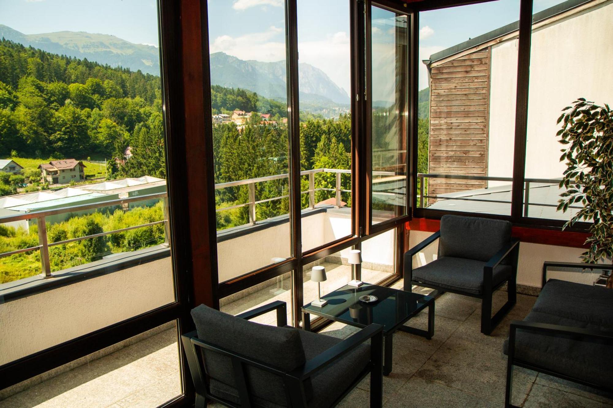 Best View Ap With Parking And 2 Bathrooms Sinaia Exterior foto